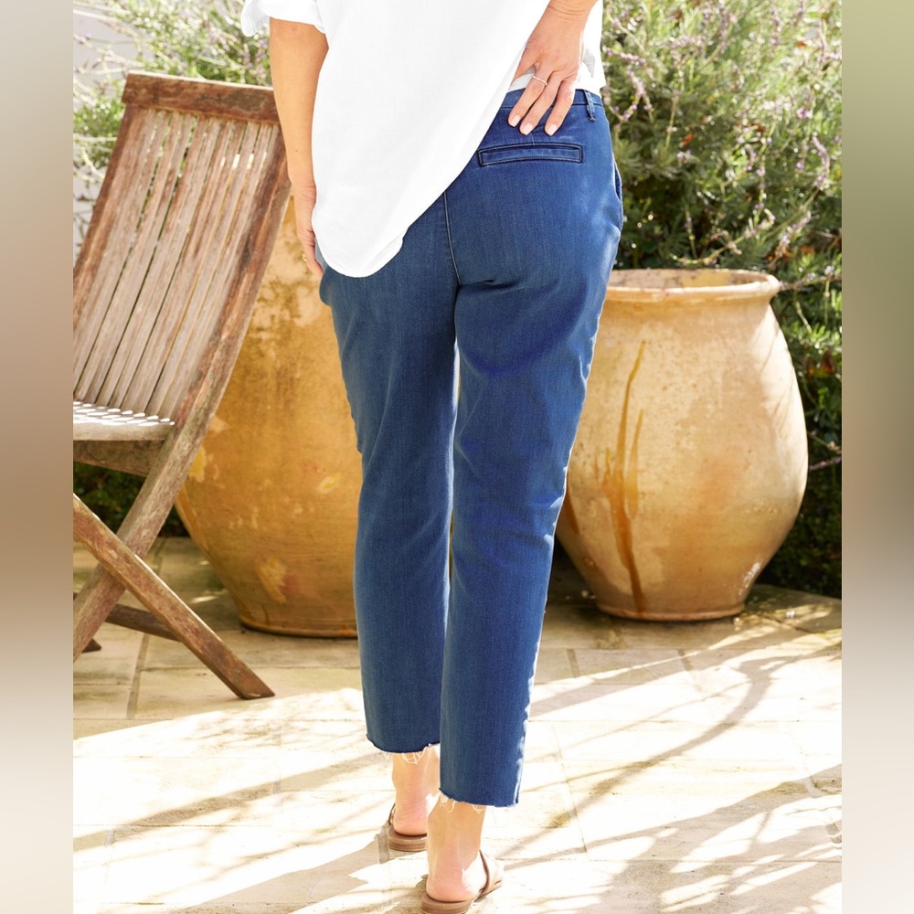 Frank & Eileen Cropped Ankle Jeans in Blue Denim - Picture 3 of 11